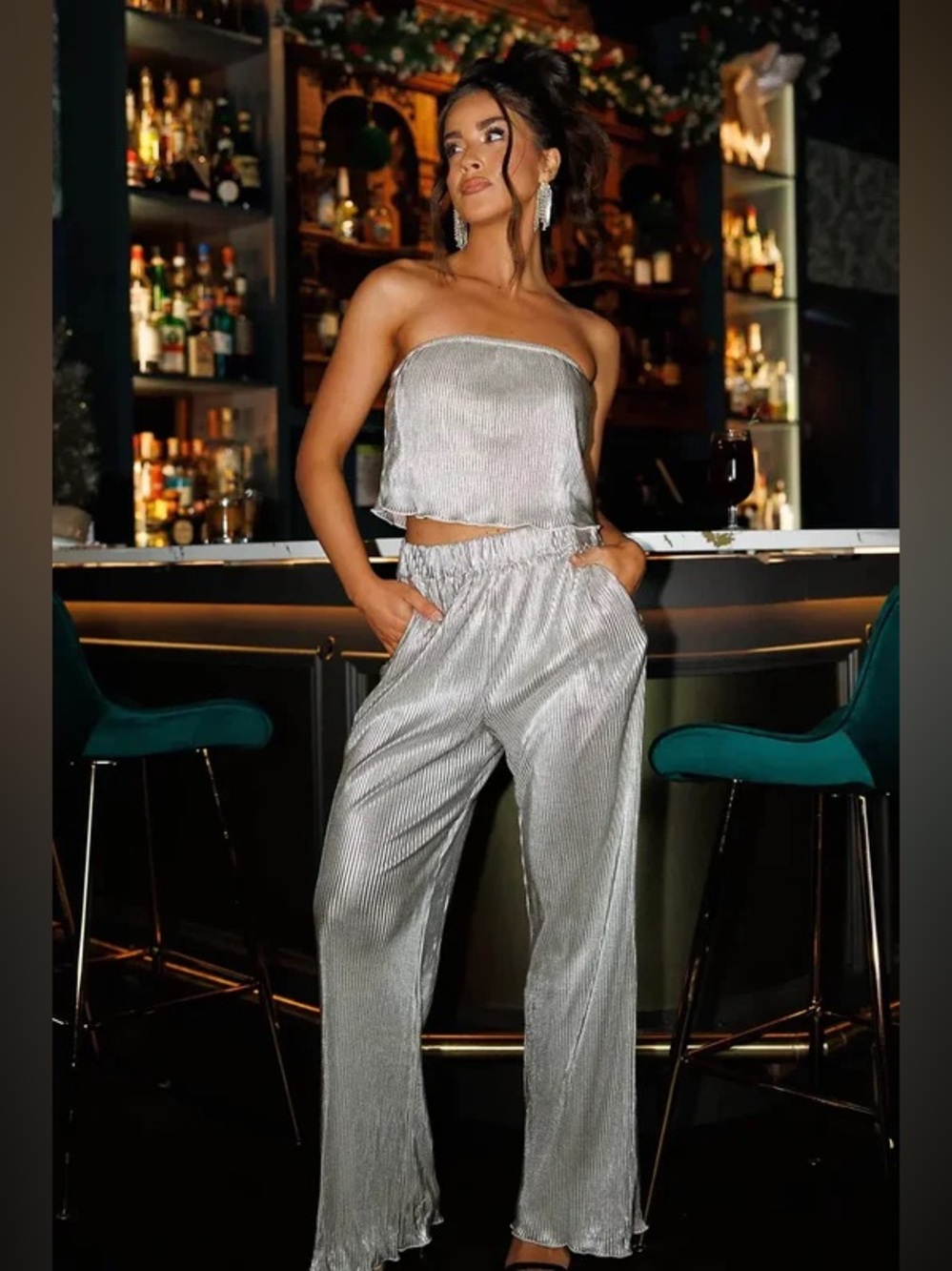 LE LIS
Silver Metallic Ribbed Strapless Crop Top Wide Leg Pants Two Piece Set